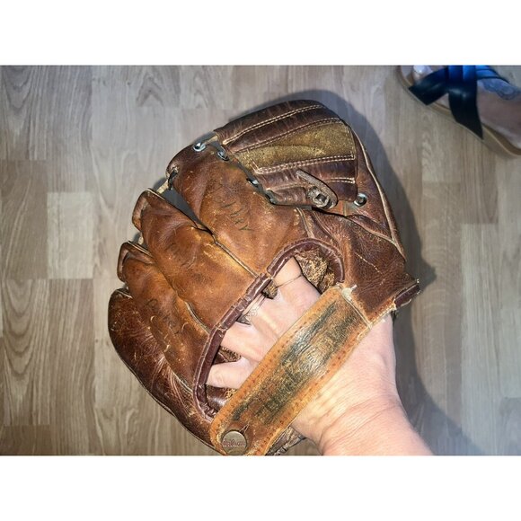 Vintage Wilson A2104 & A2220 Prof. Ball Hawk Enos Baseball Gloves Left Hand - Picture 6 of 7